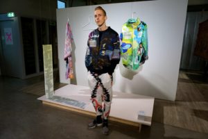 Olle Lundin explores how a queer perspective can be used to change the experience of visiting a museum. He has created clothes as a tour guide.