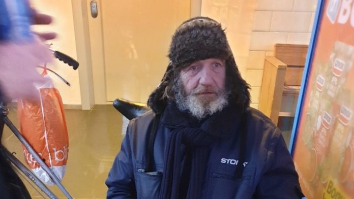 Ulris, homeless man in Tongelere, fundraising campaign for mobility scooter