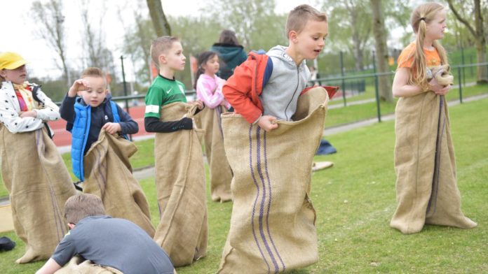 King's day games take place in primary schools