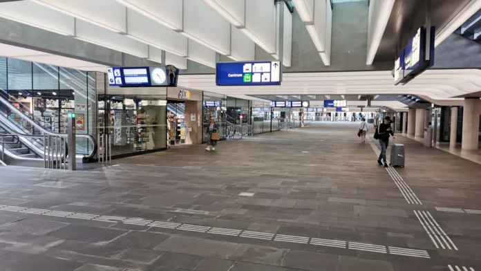 Eindhoven Centraal crossing can now be done without an ov-chip card