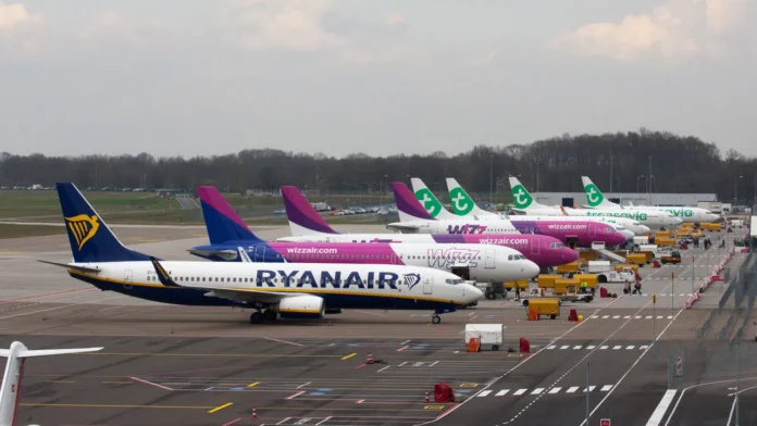 GroenLinks/PvdA wants less flights Eindhoven Airport
