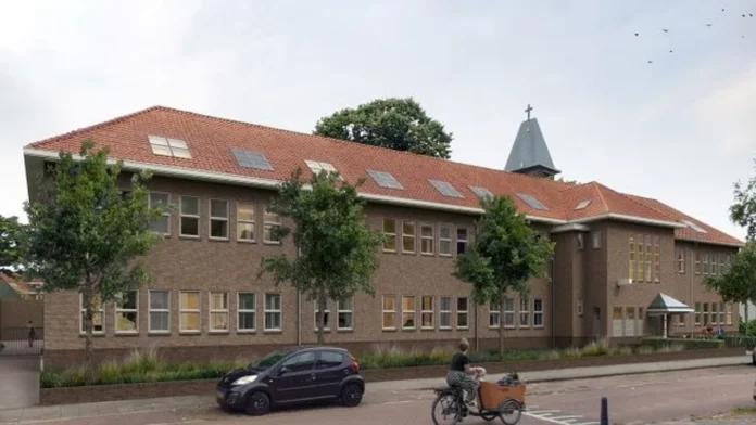 Old school buildings in Eindhoven Achtse Barrier become new homes