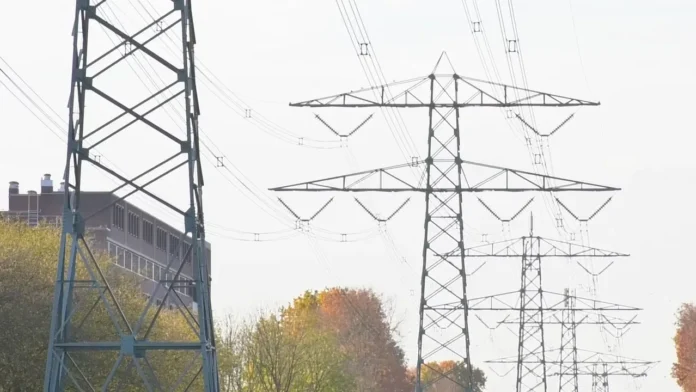 Tussle between Enexis and MRE municipalities over power grid expansion
