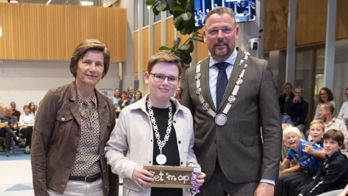 Stan van Steenbergen installed as children's mayor of Geldrop-Mierlo