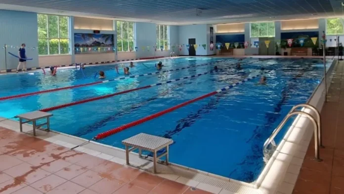 No subsidy for swimming pool Son en Breugel: 'The municipality is completely crazy!'